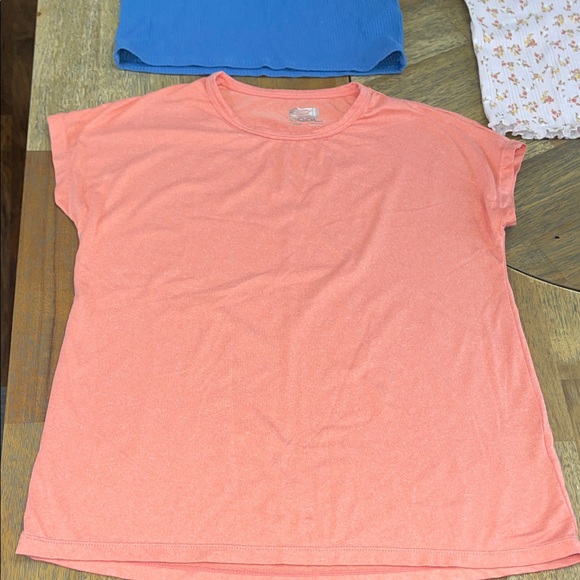 Short Sleeve Top Bundle - Picture 5 of 11